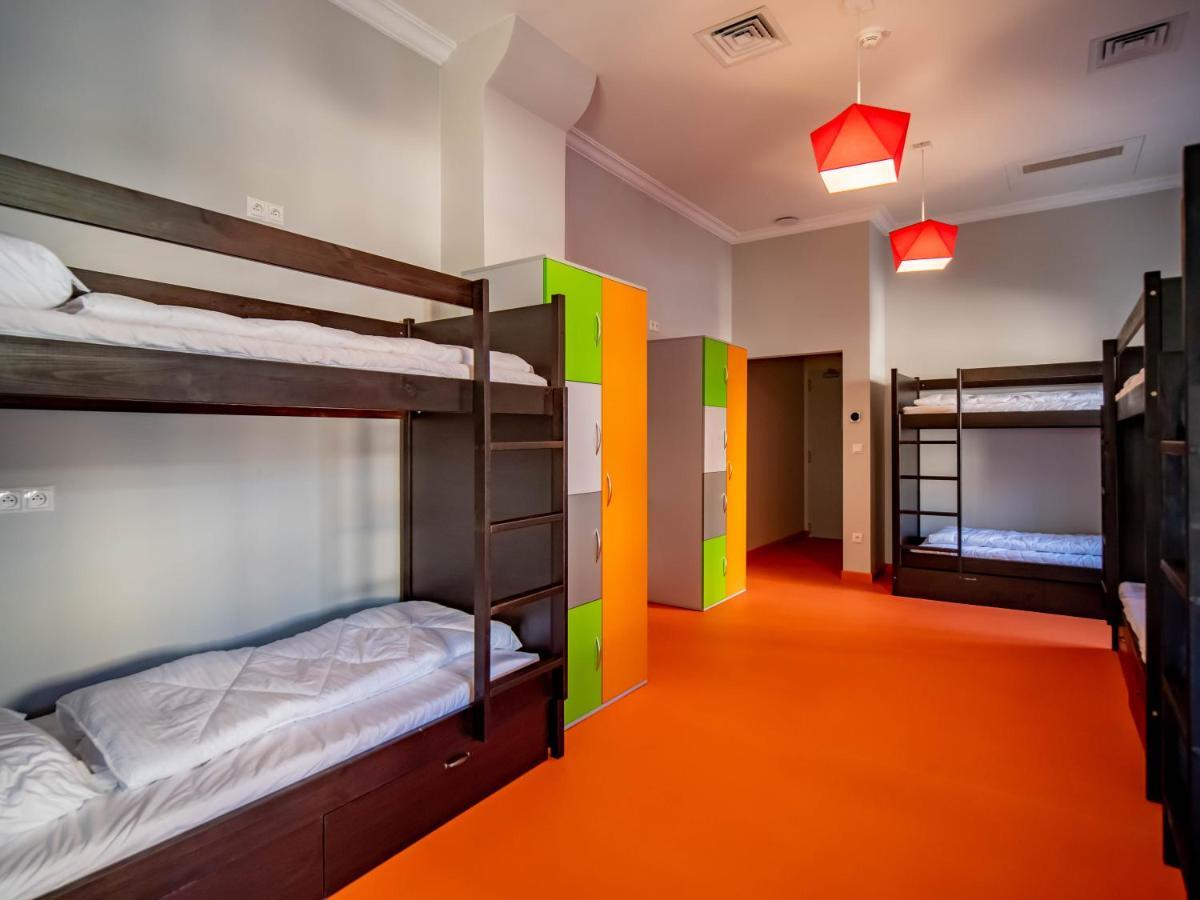 Hostel Banana'S Camp Cannes Exteriér fotografie